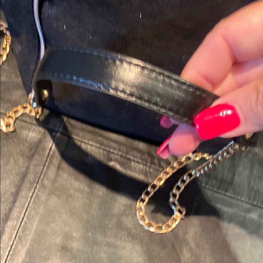 Yves Saint Laurent Beauty Black and Gold Crossbody Bag with bonus brooch - Picture 10 of 16